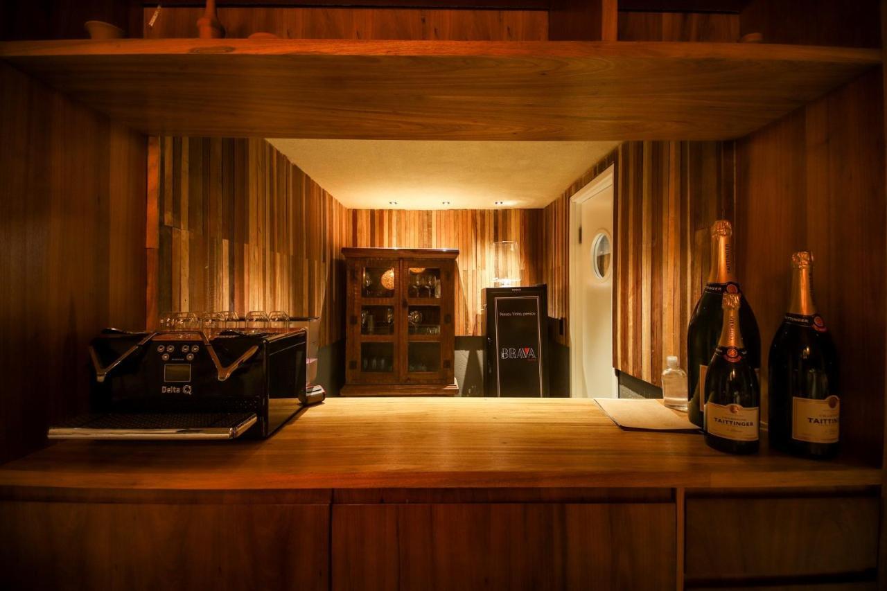 Makena Hotel 伊卡莱 外观 照片