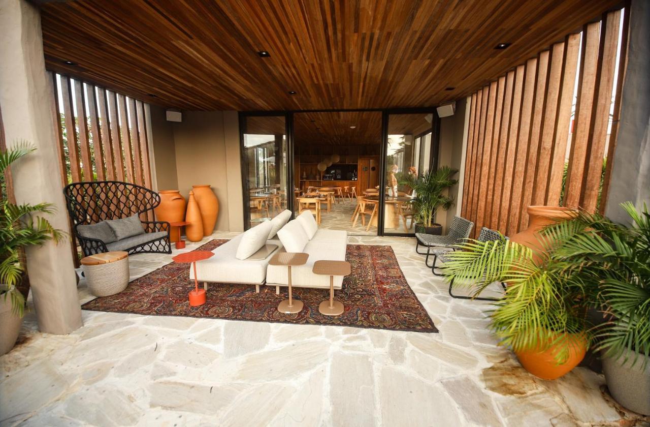 Makena Hotel 伊卡莱 外观 照片